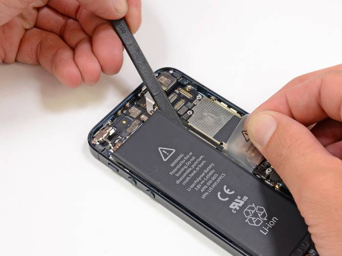 iPhone 5 перезагружается сам по себе